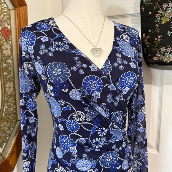 INC International Concepts Dark Blue Floral Mesh Ruched Long Sheer Sleeve Top - Picture 2 of 7